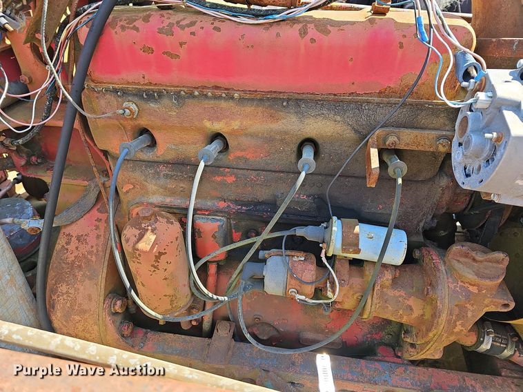 image for item MC9009 International M  tractor