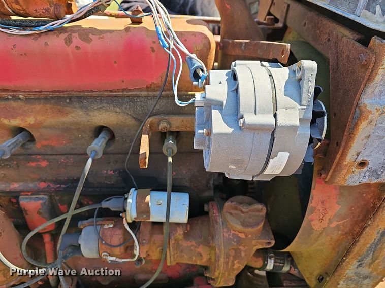 image for item MC9009 International M  tractor