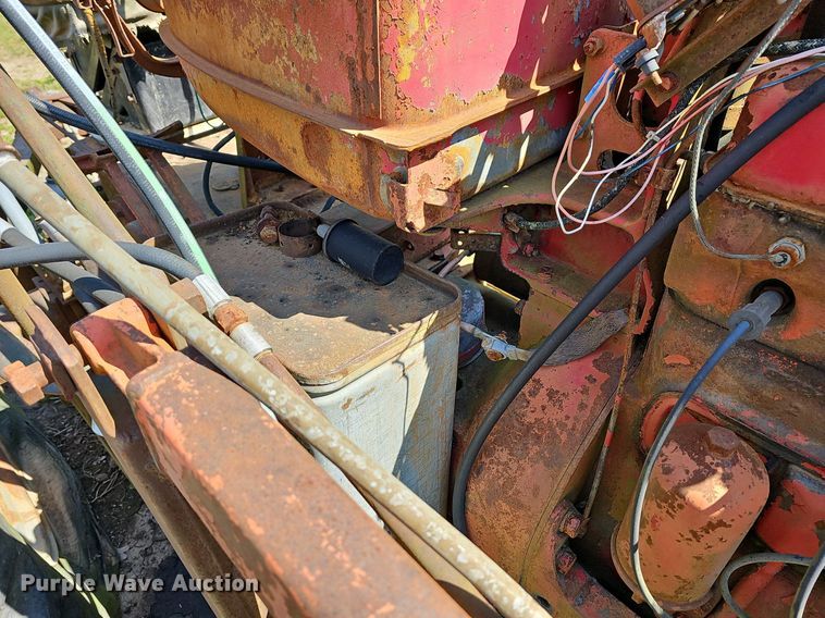 image for item MC9009 International M  tractor