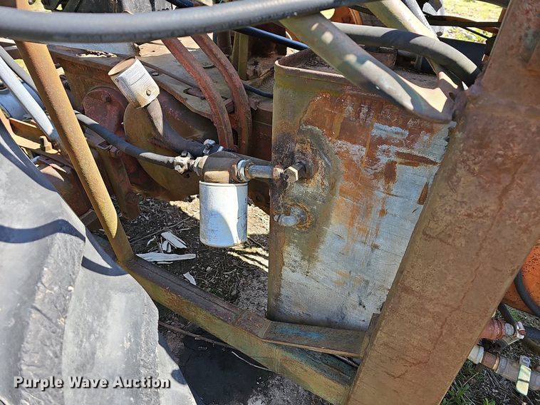 image for item MC9009 International M  tractor