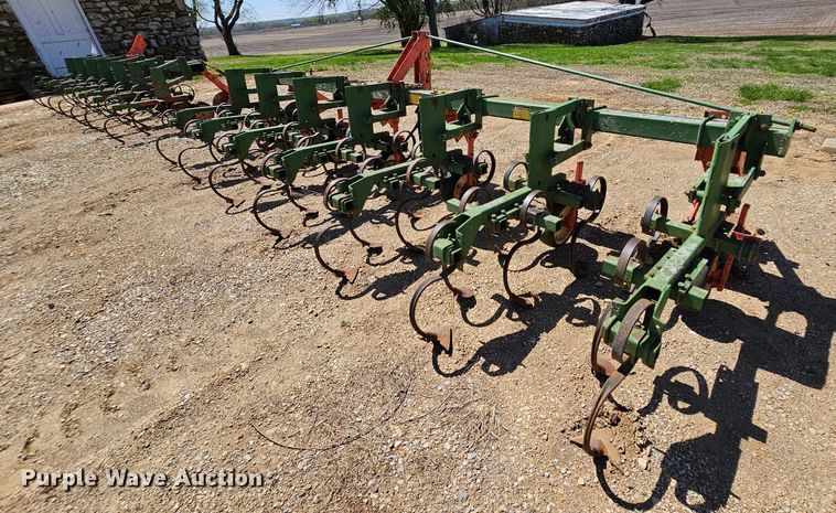 image for item MI9508 (2) Glencoe row crop cultivators