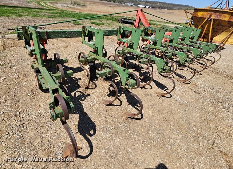 image for item MI9508 (2) Glencoe row crop cultivators