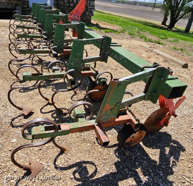 image for item MI9508 (2) Glencoe row crop cultivators
