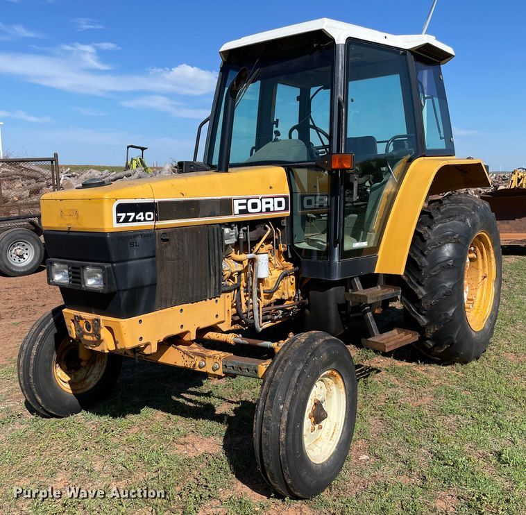 image for item MM9488 1994 Ford 7740  tractor