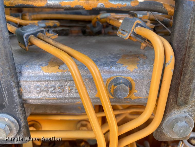 image for item MM9488 1994 Ford 7740  tractor