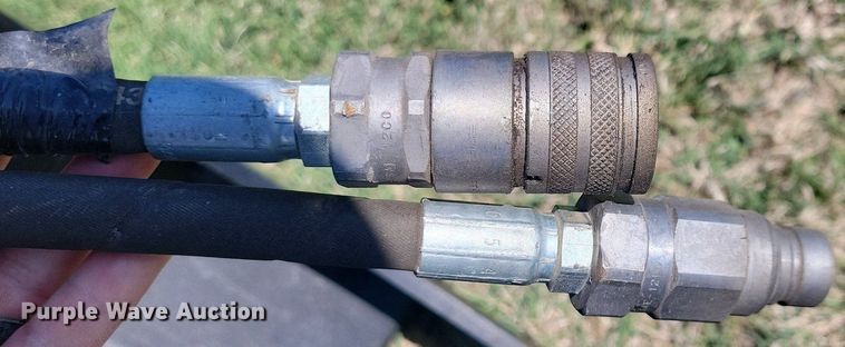 image for item MO9627 Grotrian  skid steer grapple bucket