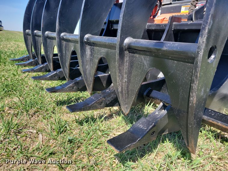 image for item MO9627 Grotrian  skid steer grapple bucket