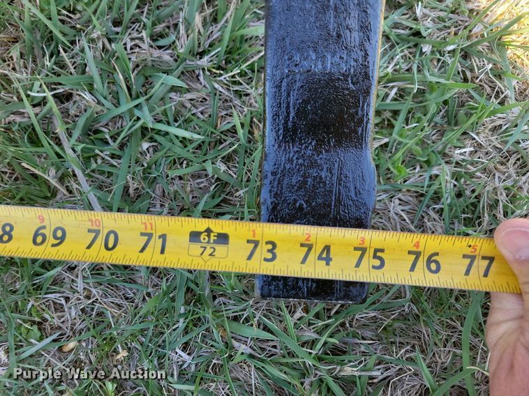 image for item MO9627 Grotrian  skid steer grapple bucket