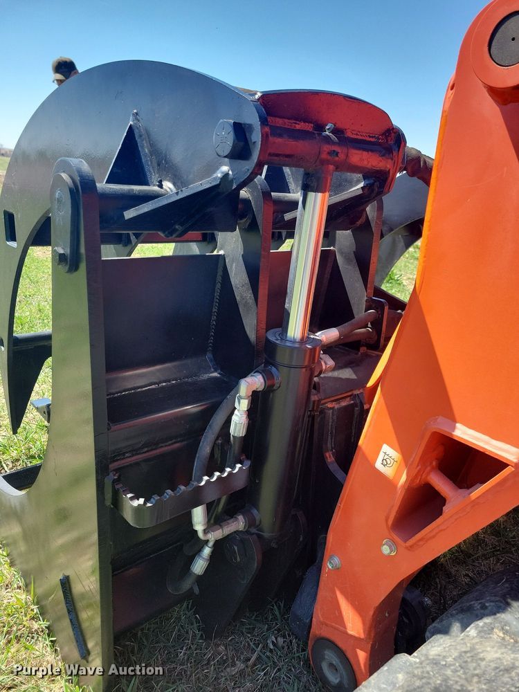 image for item MO9627 Grotrian  skid steer grapple bucket