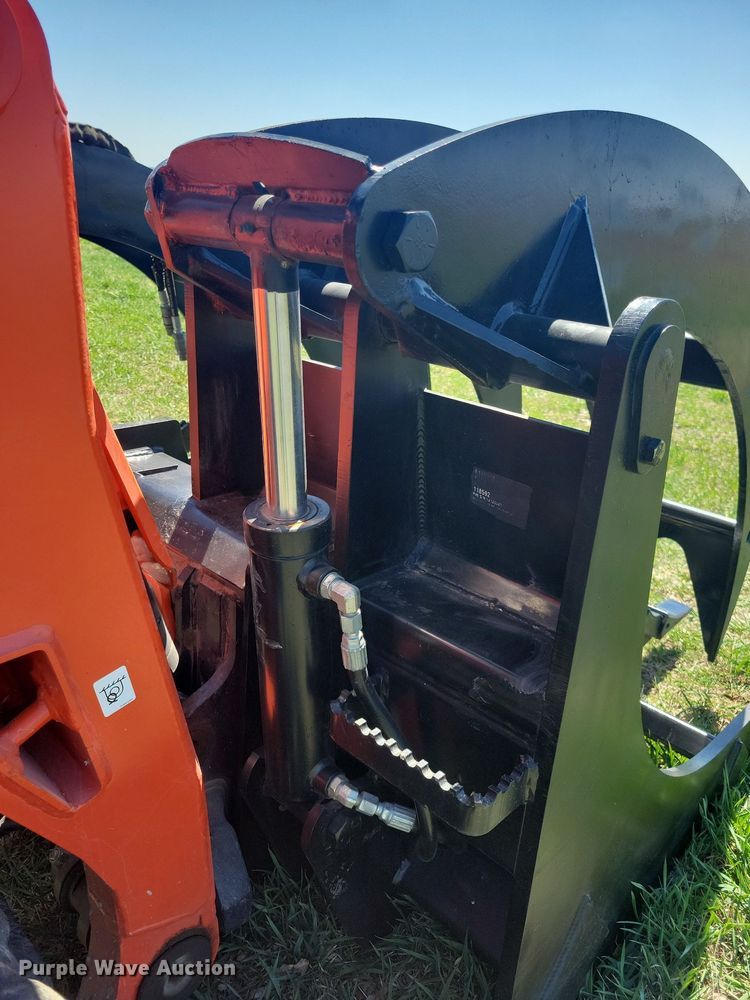 image for item MO9627 Grotrian  skid steer grapple bucket