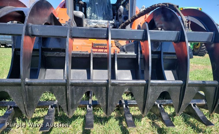 image for item MO9627 Grotrian  skid steer grapple bucket
