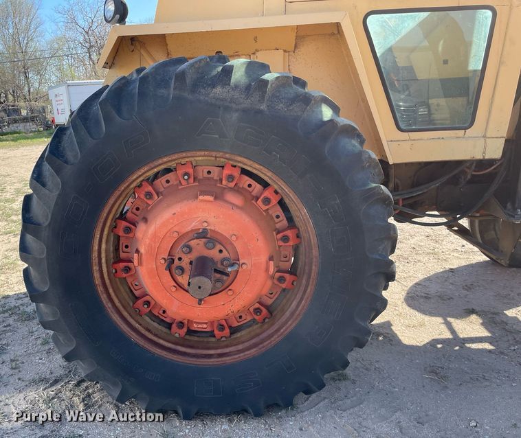 image for item MP9148 1972 Case 1270  tractor