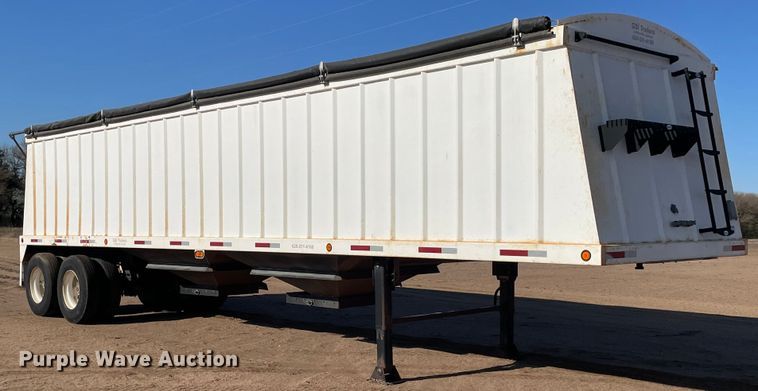 image for item MS9575 2010 General Services GS136  grain trailer