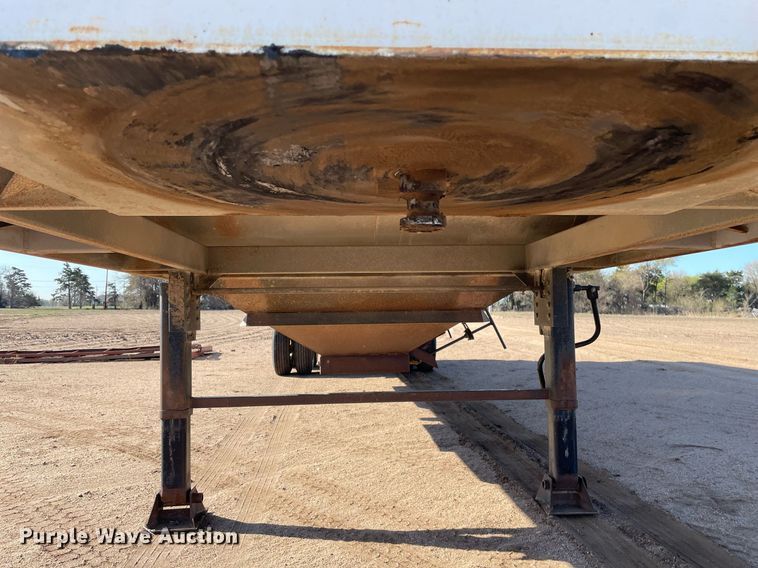 image for item MS9575 2010 General Services GS136  grain trailer