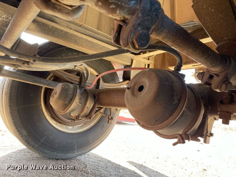 image for item MS9575 2010 General Services GS136  grain trailer