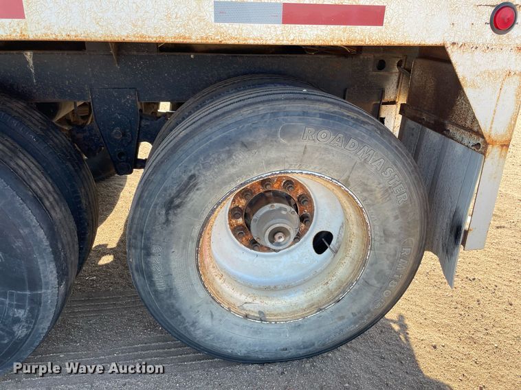 image for item MS9575 2010 General Services GS136  grain trailer