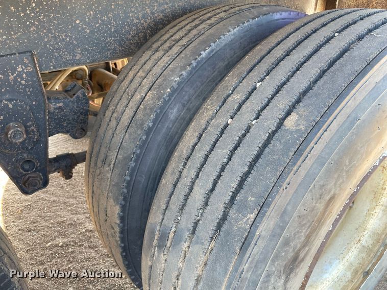 image for item MS9575 2010 General Services GS136  grain trailer