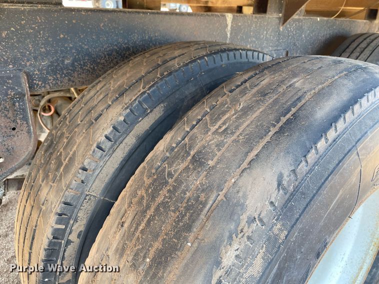 image for item MS9575 2010 General Services GS136  grain trailer