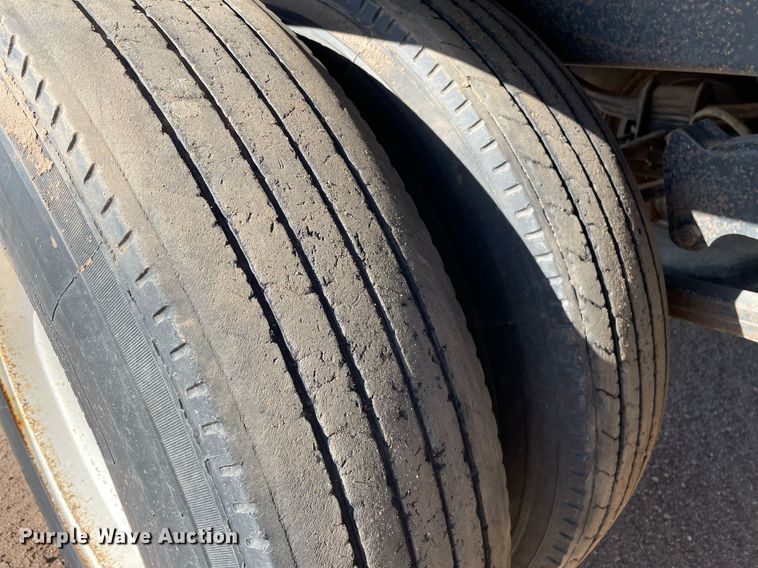 image for item MS9575 2010 General Services GS136  grain trailer