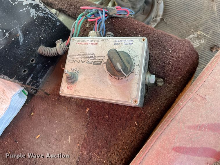 image for item MS9576 1995 Freightliner FLD120  manure spreader truck