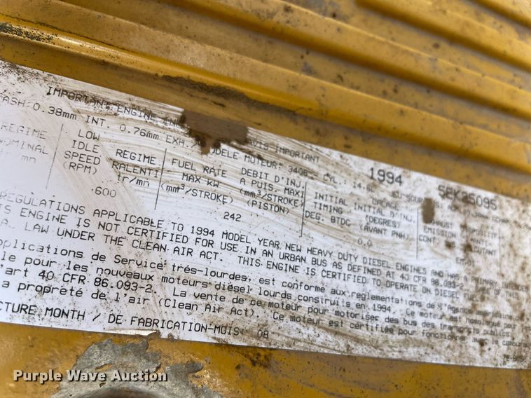 image for item MS9576 1995 Freightliner FLD120  manure spreader truck