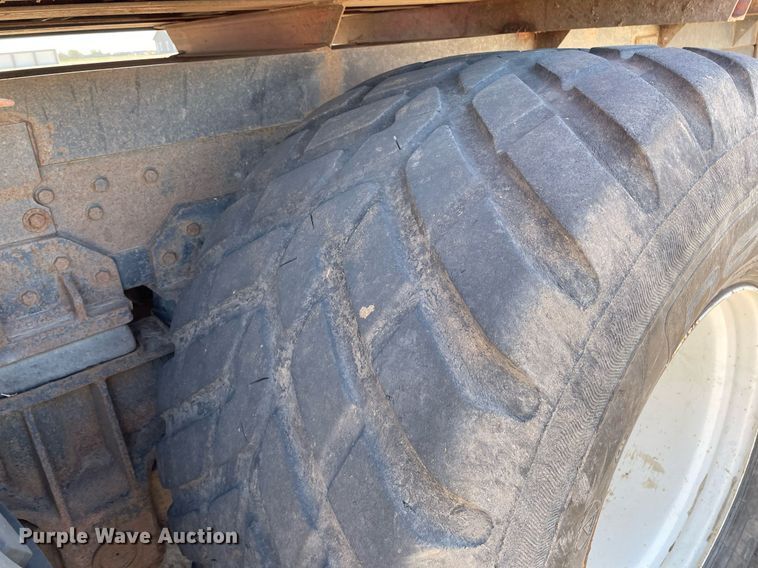 image for item MS9576 1995 Freightliner FLD120  manure spreader truck