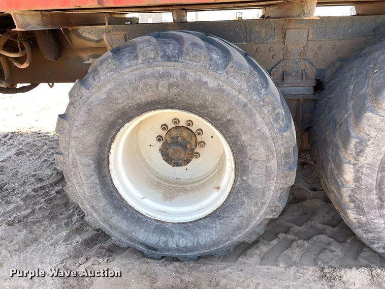 image for item MS9576 1995 Freightliner FLD120  manure spreader truck