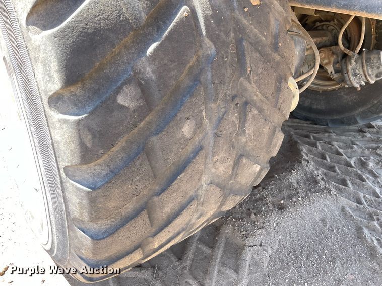 image for item MS9576 1995 Freightliner FLD120  manure spreader truck