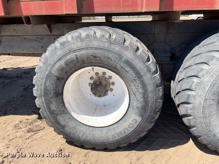 image for item MS9576 1995 Freightliner FLD120  manure spreader truck