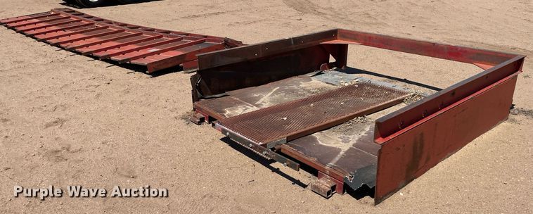 image for item MS9576 1995 Freightliner FLD120  manure spreader truck