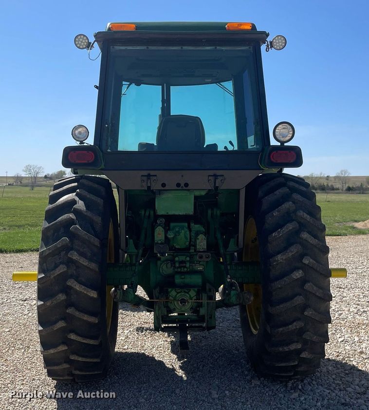 image for item MS9578 John Deere 4240  tractor