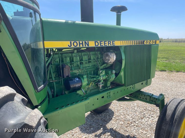 image for item MS9578 John Deere 4240  tractor