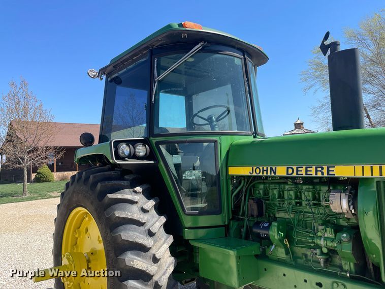image for item MS9578 John Deere 4240  tractor