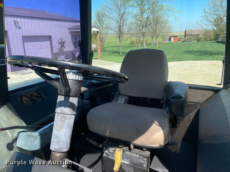 image for item MS9578 John Deere 4240  tractor