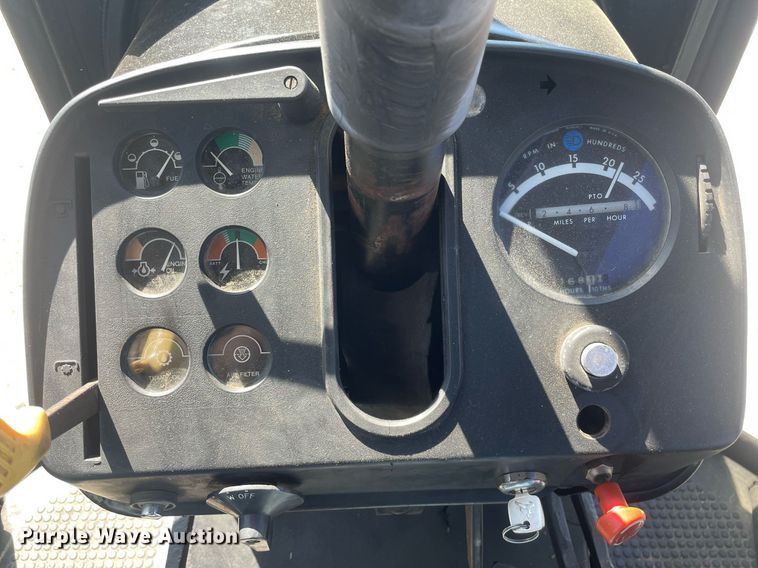 image for item MS9578 John Deere 4240  tractor