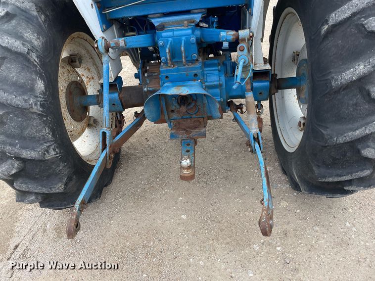 image for item MS9629 Ford 1520  tractor