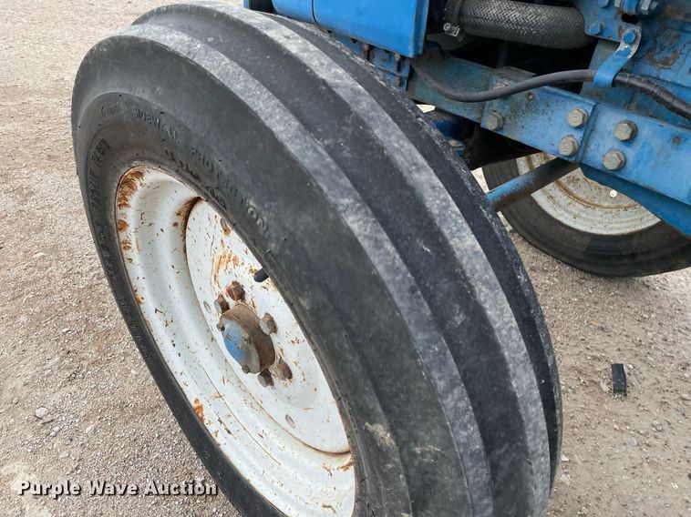 image for item MS9629 Ford 1520  tractor
