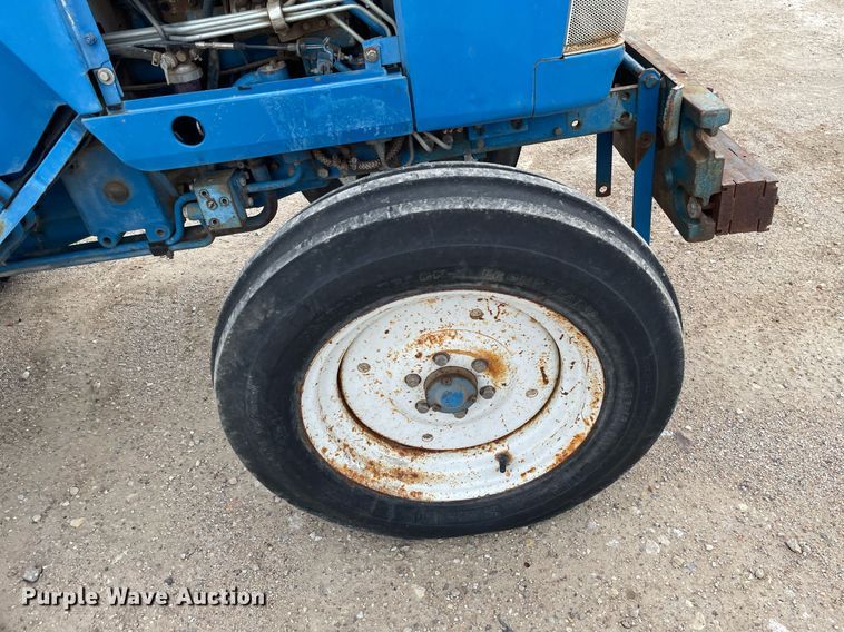 image for item MS9629 Ford 1520  tractor