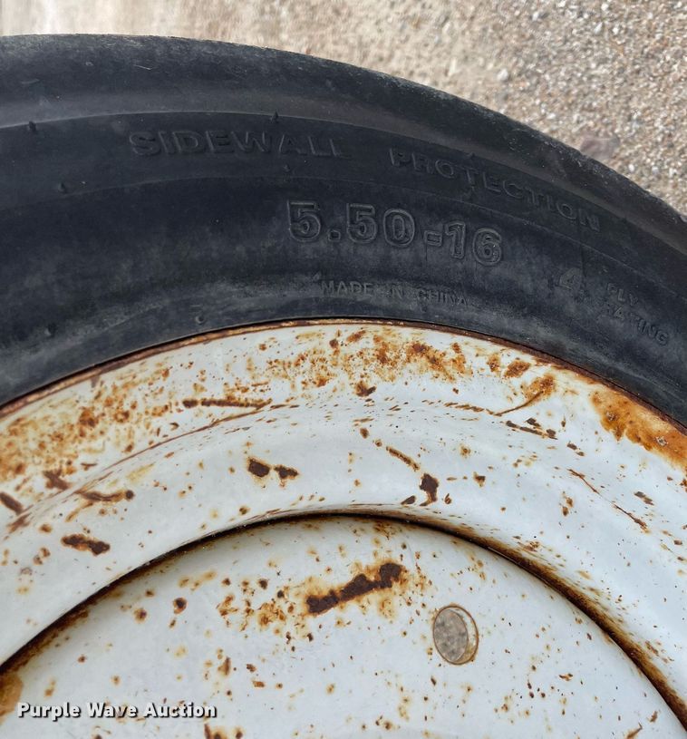 image for item MS9629 Ford 1520  tractor