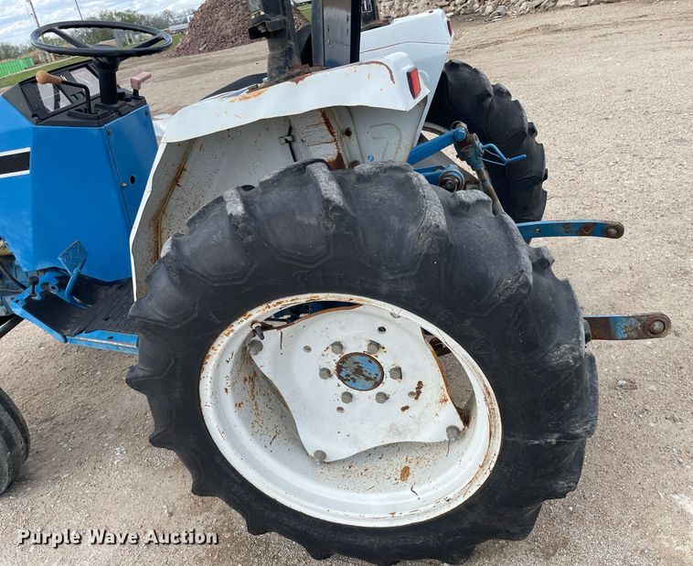 image for item MS9629 Ford 1520  tractor