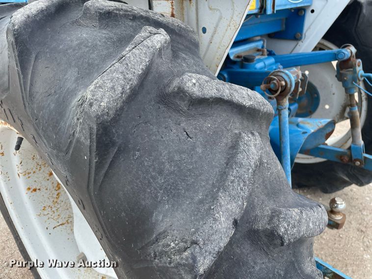 image for item MS9629 Ford 1520  tractor