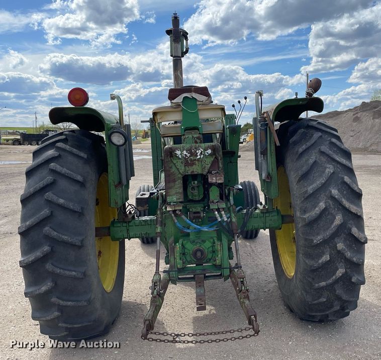 image for item MS9631 1972 John Deere 4320  tractor