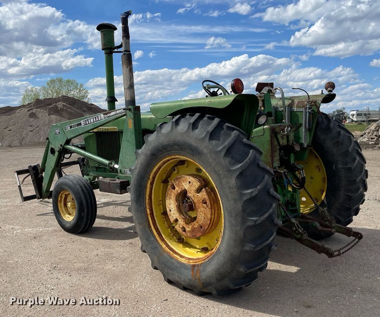 image for item MS9631 1972 John Deere 4320  tractor