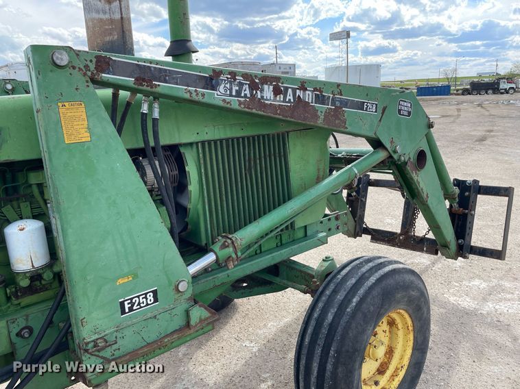 image for item MS9631 1972 John Deere 4320  tractor