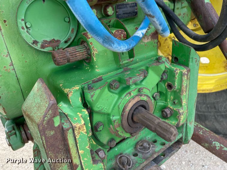 image for item MS9631 1972 John Deere 4320  tractor