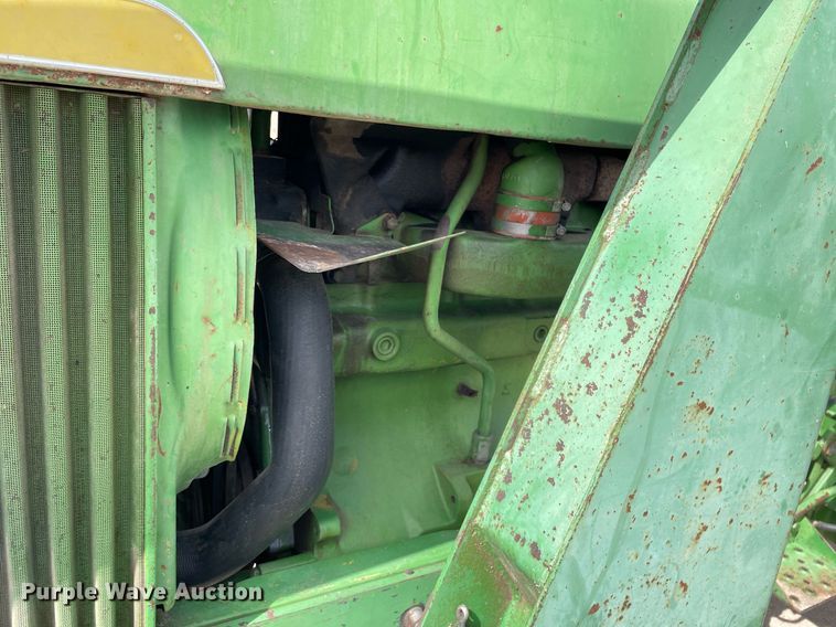 image for item MS9631 1972 John Deere 4320  tractor