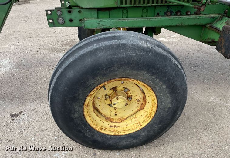 image for item MS9631 1972 John Deere 4320  tractor