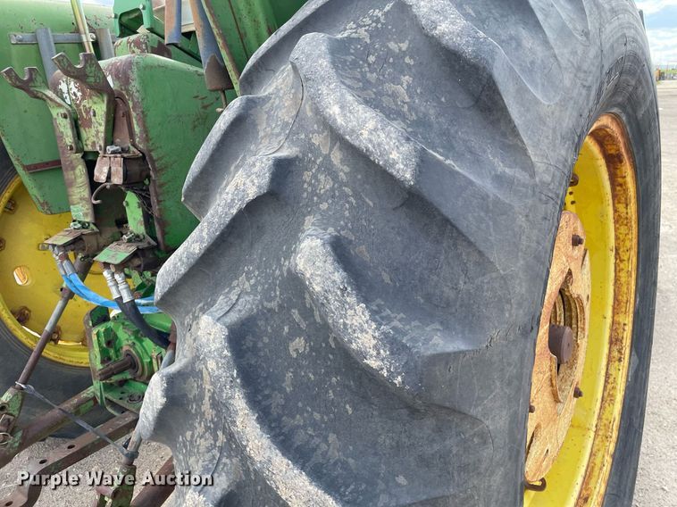 image for item MS9631 1972 John Deere 4320  tractor