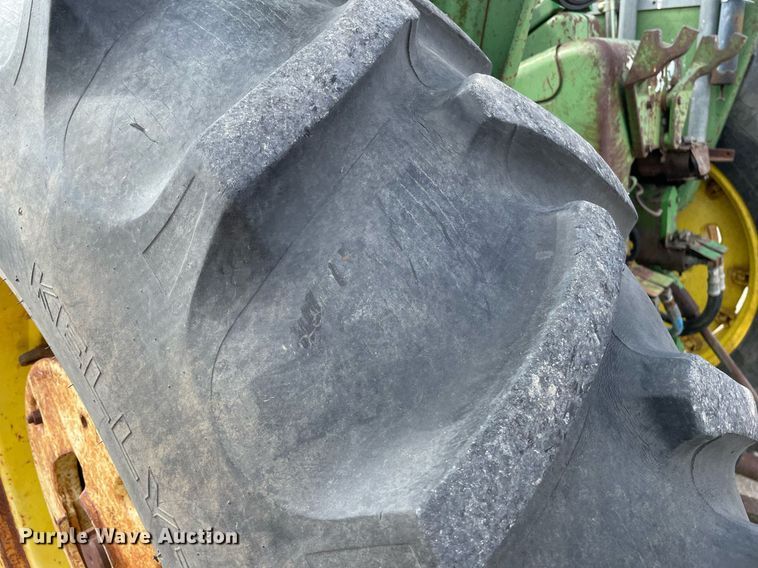 image for item MS9631 1972 John Deere 4320  tractor