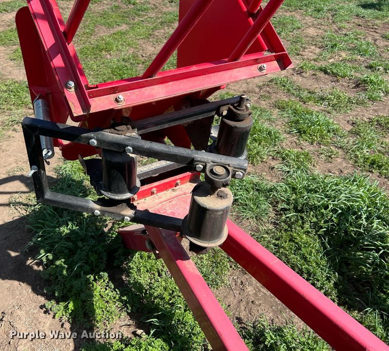 image for item MY9718 Kuhn  bale accumulator